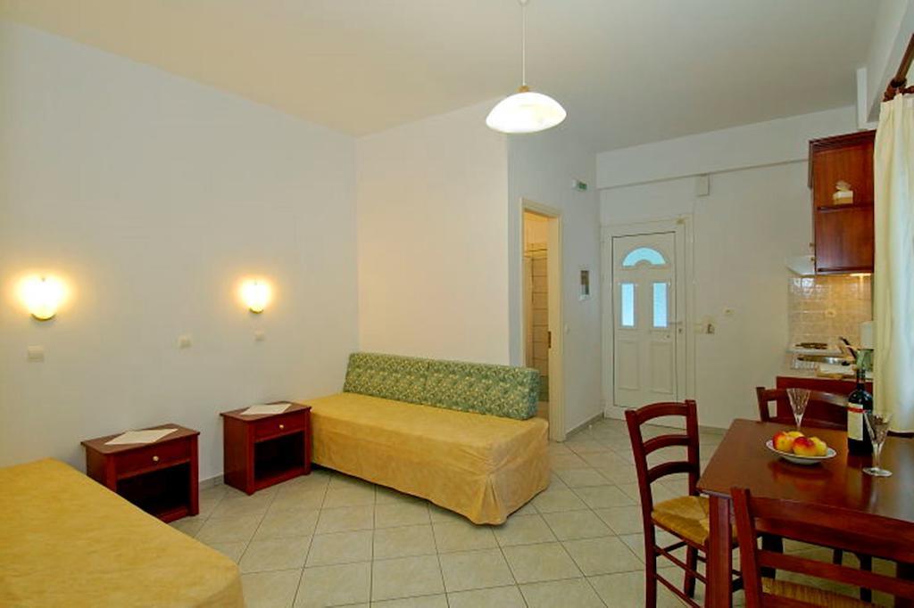 Nikas Villa Orange Apartments Parga Habitación foto
