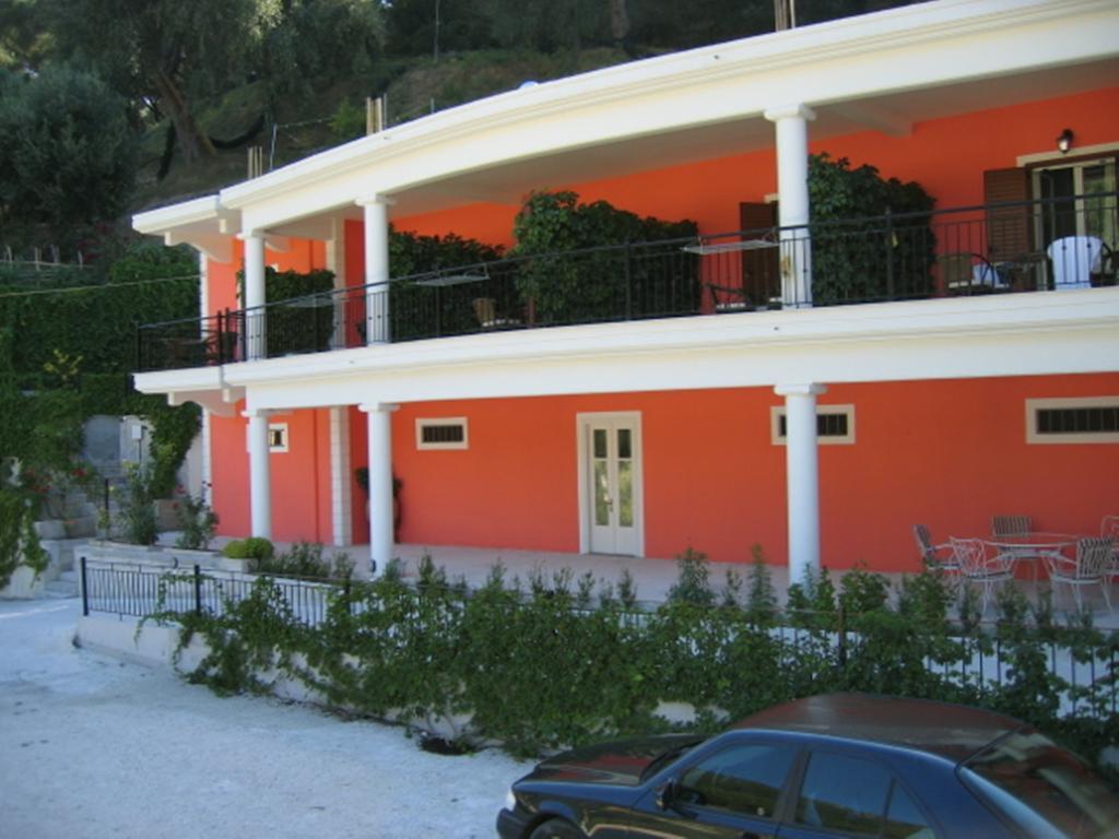 Nikas Villa Orange Apartments Parga Exterior foto